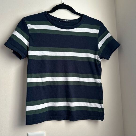 Brandy Melville forest green, navy, and white cotton tee shirt - Picture 1 of 3